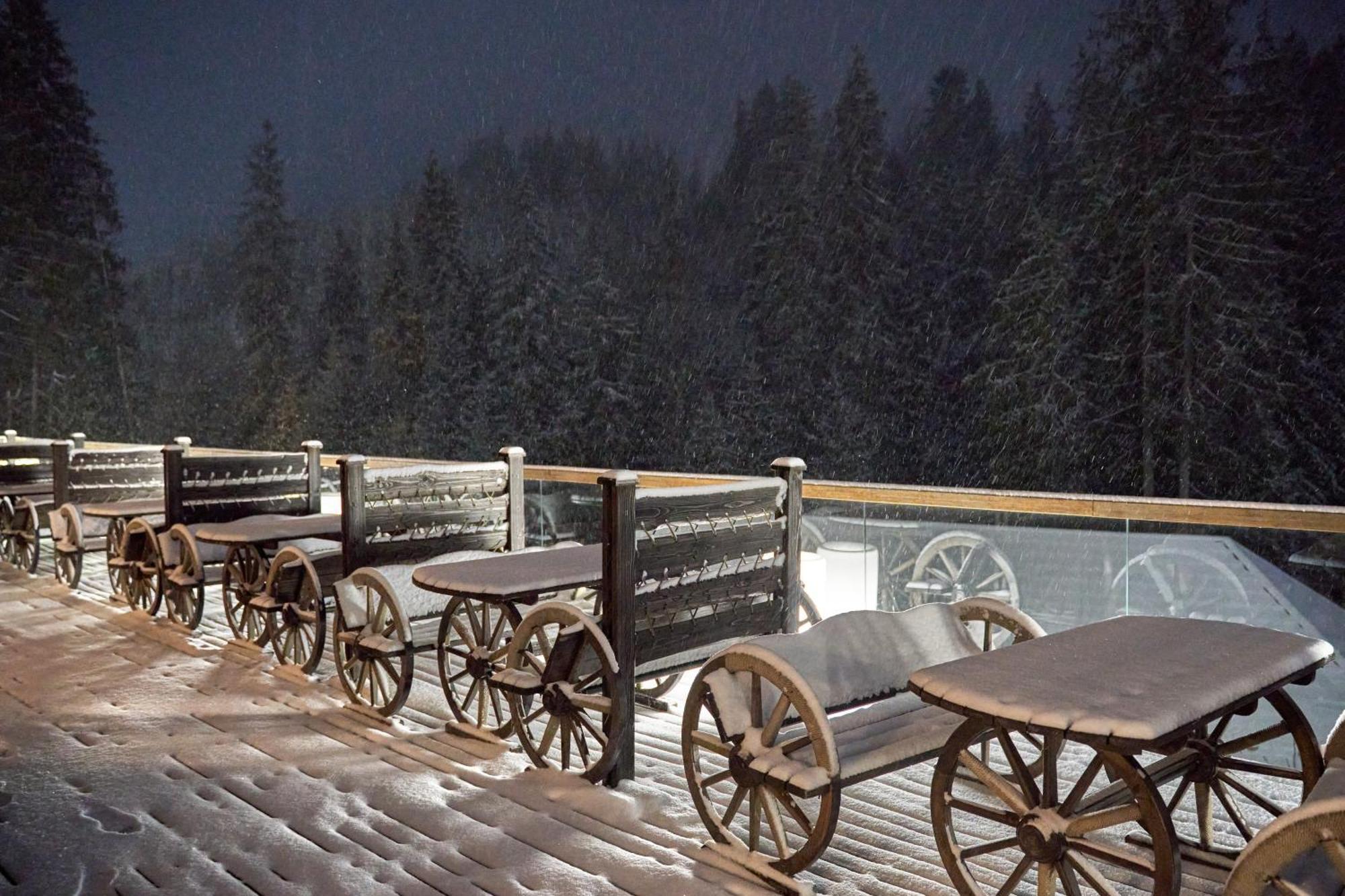 Mk Resort Bukovel Bagian luar foto